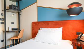 1 letto singolo francese, camera non fumatori con letto francese (larghezza: 140 centimetri)