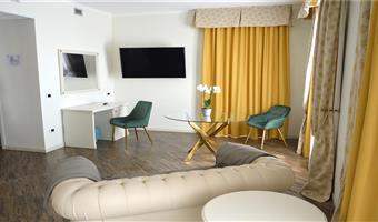 1 letto matrimoniale queen size, camere non fumatori, suite junior, balcone, idromassaggio, 2 bagni