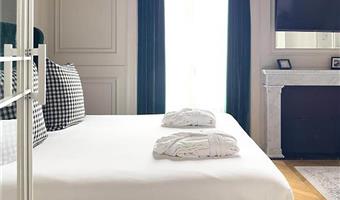 1 letto matrimoniale queen size e divano letto per uno, camera superior con prima colazione completa inclusa