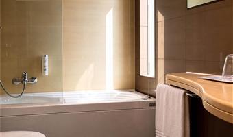 suite -1 letto king size, camere non fumatori, vista sul castello, 2 bagni