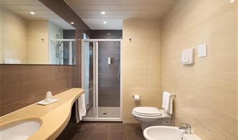 suite -1 letto king size, camere non fumatori, vista sul castello, 2 bagni