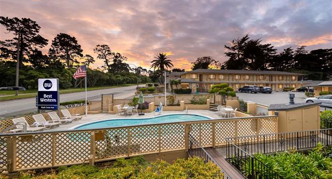 Esterni del Best Western Park Crest Inn - Monterey - 05067