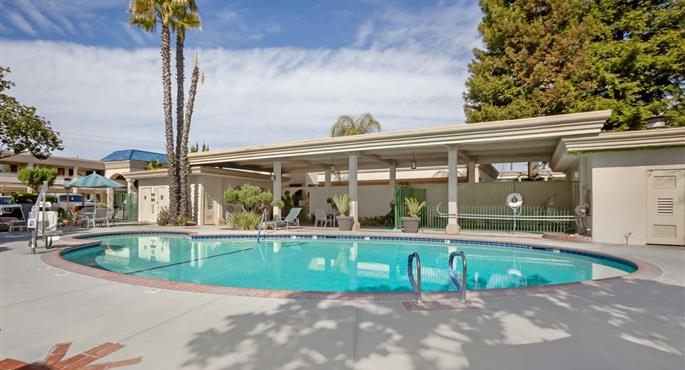 Piscina del Best Western Plus Black Oak - Paso Robles - 05084