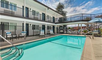 Piscina del Best Western Rose Garden Inn - Watsonville - 05426