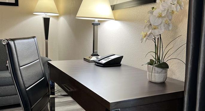 Servizi disponibili nelle camere del Best Western Americana - Dinuba - 05562
