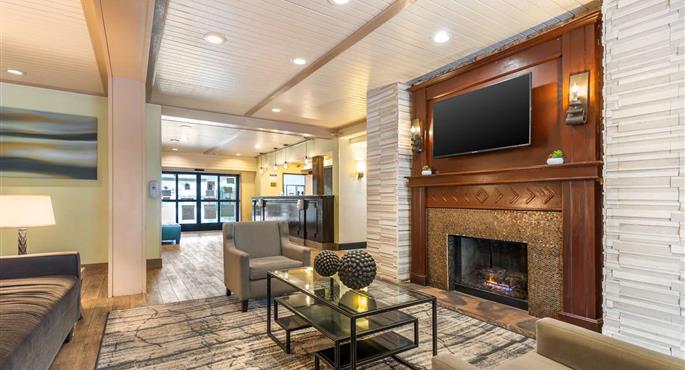 Hall del Best Western John Muir Inn a Martinez - 05577