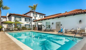 Piscina del Best Western Plus Capitola By-the-Sea Inn & Suites - Capitola - 05597