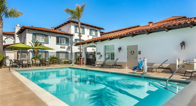 Piscina del Best Western Plus Capitola By-the-Sea Inn & Suites - Capitola - 05597