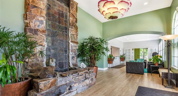 Hall del Best Western Plus Capitola By-the-Sea Inn & Suites a Capitola - 05597
