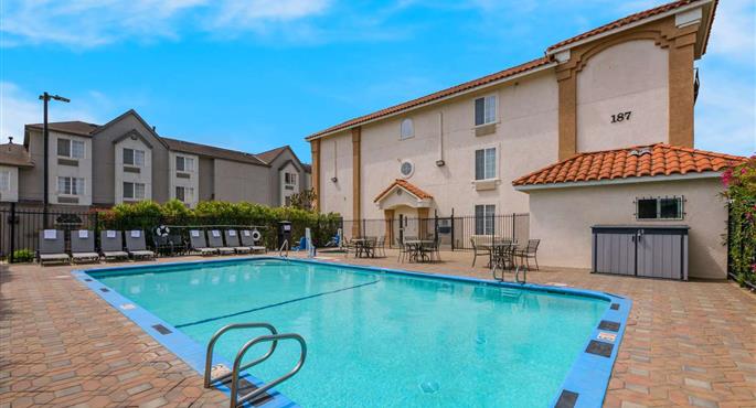 Piscina del Best Western Salinas Valley Inn & Suites - Salinas - 05607