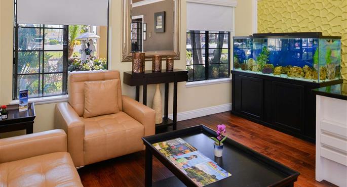 Hall del Best Western Palm Garden Inn a Westminster - 05652