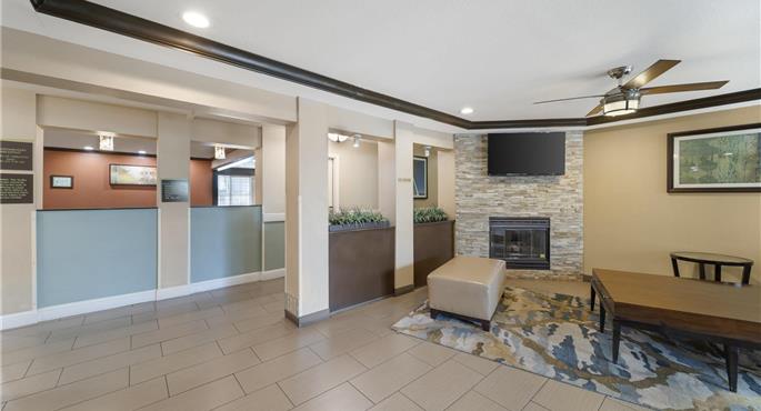 Hall del Best Western Plus Twin View Inn & Suites a Redding - 05683