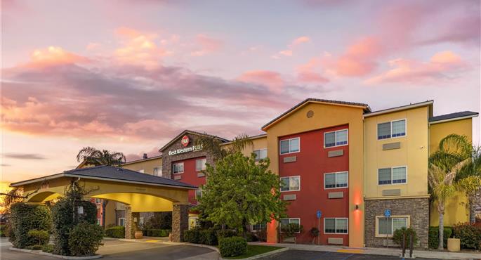 Esterni del Best Western Plus Wasco Inn & Suites - Wasco - 05688
