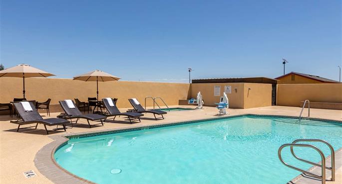 Piscina del Best Western Plus Wasco Inn & Suites - Wasco - 05688
