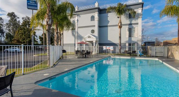 Piscina del Best Western Colonial Inn - Selma - 05690