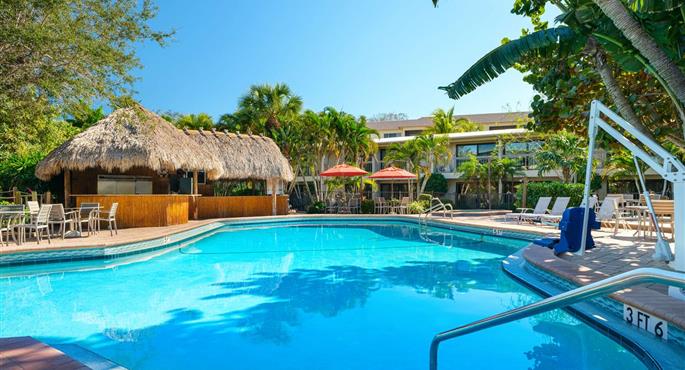 Piscina del Best Western Naples Inn & Suites - Naples - 10151