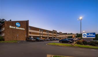 Esterni del Best Western Atlanta-Marietta Ballpark Hotel - Marietta - 11230
