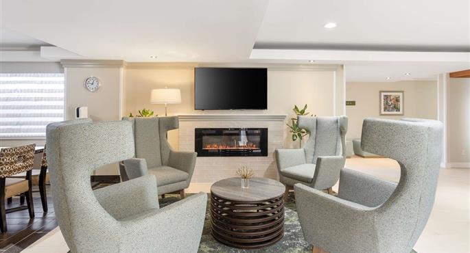 Hall del Best Western Glenview -Chicagoland Inn and Suites a Glenview - 14232