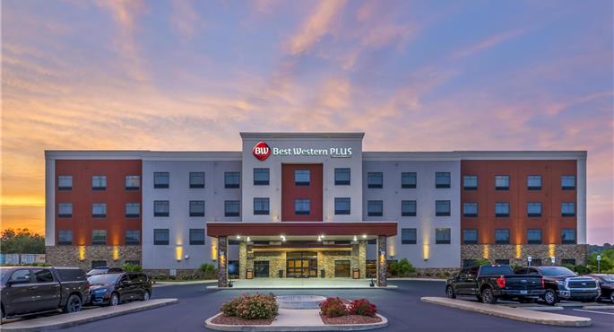 Esterni del Best Western Plus Elizabethtown Inn & Suites - Elizabethtown - 18116