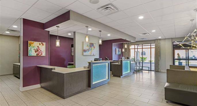 Hall del Best Western Plus Ruston Hotel a Ruston - 19121