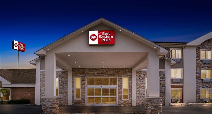 Esterni del Best Western Plus Flint Airport Inn & Suites - Flint - 23170