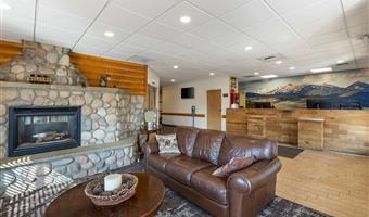 Hall del Best Western Yellowstone Crossing a Laurel - 27077