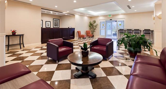 Hall del Best Western Bar Harbour Inn a Massapequa Park - 33001