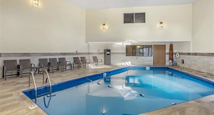 Piscina del Best Western Monticello - Monticello - 33070