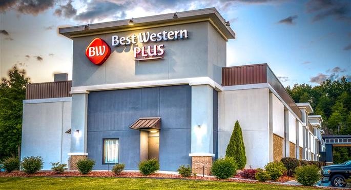 Esterni del Best Western Plus Yadkin Valley Inn & Suites - Jonesville - 34170