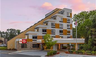 Esterni del Best Western Plus Raleigh Crabtree Valley Hotel - Raleigh - 34186