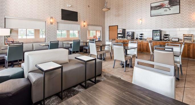 hotel north canton 36102 f