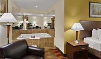 Camera del Best Western Lakewood Inn - Hebron - 36144