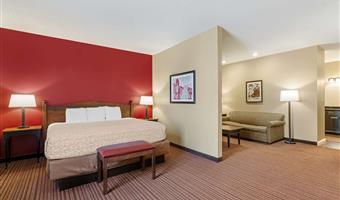 Suite del Best Western Plus Dutch Haus Inn and Suites - Columbiana - 36172