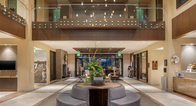 Hall del Best Western Premier Boulder Falls Inn a Lebanon - 38168