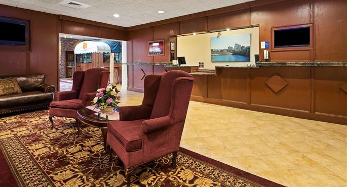 Hall del Best Western Plus Wilkes Barre Center City a Wilkes-Barre - 39036