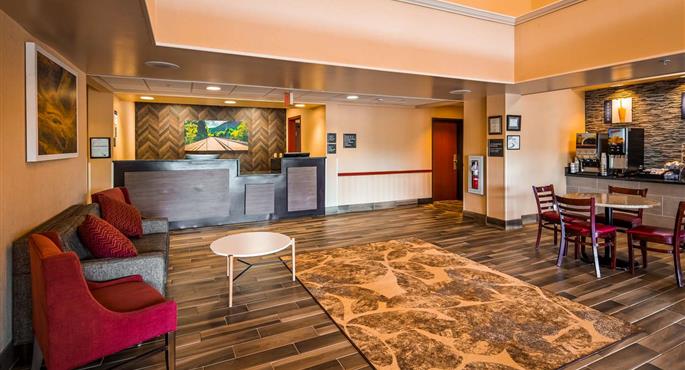 Hall del Best Western Danville Inn a Danville - 39106