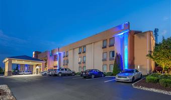 Esterni del Best Western Plus Poconos Hotel - Tannersville - 39132