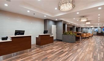 Hall del Best Western Plus Philadelphia Convention Center Hotel a Philadelphia - 39135
