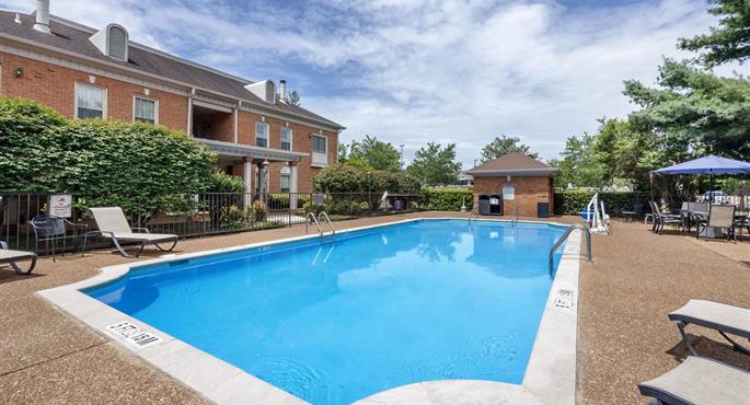 Piscina del Best Western Spring Hill Inn & Suites - Spring Hill - 43164