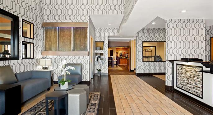 Hall del Best Western Plus Rockwall Inn & Suites a Rockwall - 44665