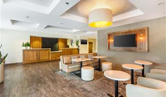 Hall del Best Western Plus Cotton Tree Inn a Sandy - 45073