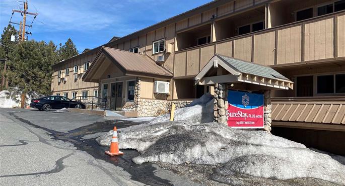 hotel mammoth lakes 52126 f
