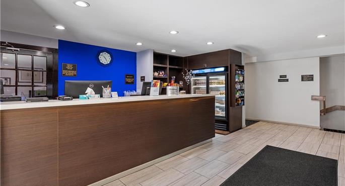 Hall del SureStay Plus by Best Western Mammoth Lakes a Mammoth Lakes - 52126