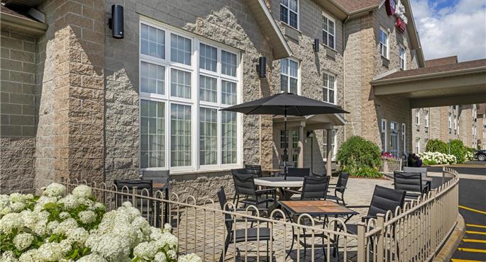 Esterni del Best Western Plus Woodstock Hotel & Conference Centre - Woodstock - 64009