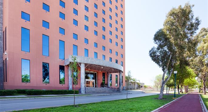 Esterni del Best Western Plus Nuevo Laredo Inn & Suites - Nuevo Laredo - 70278