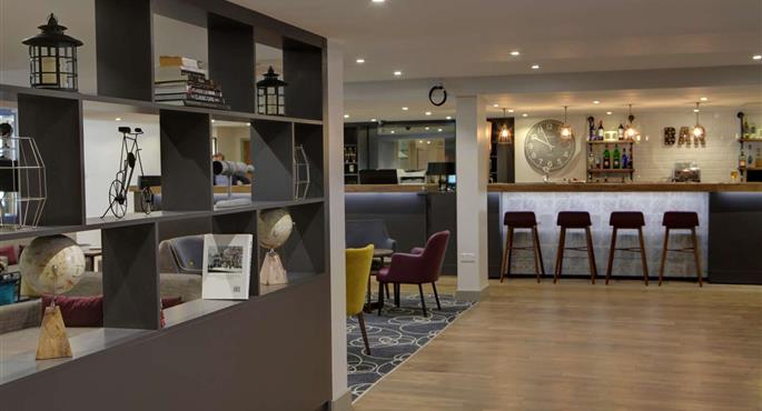 Bar o lounge del Best Western White House Hotel - Watford - 83770