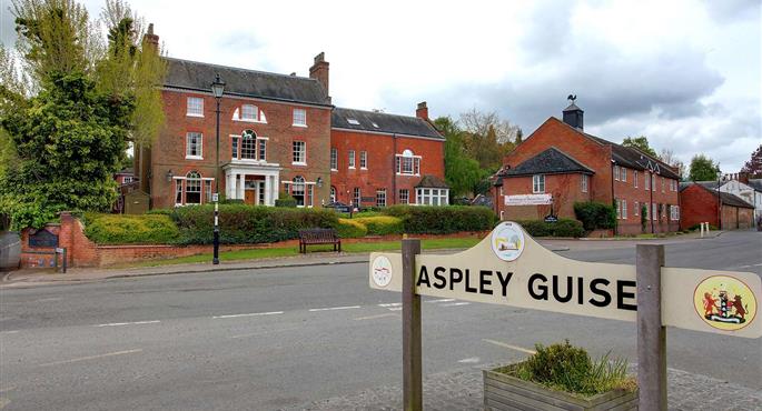 Esterni del Best Western Moore Place Hotel - Milton Keynes - 83775