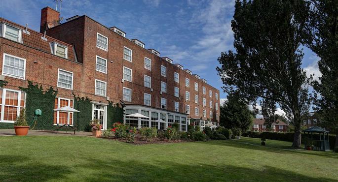 Esterni del Best Western Welwyn Garden City Homestead Court Hotel - Welwyn Garden City - 83816