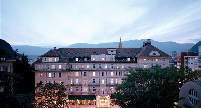 Esterni del Parkhotel Laurin, WorldHotels Elite - Bolzano - 86142