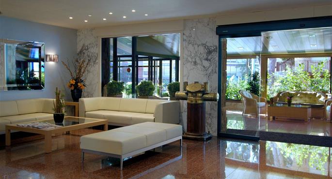 Hall del Best Western Hotel Mediterraneo a Barcelona - 92210